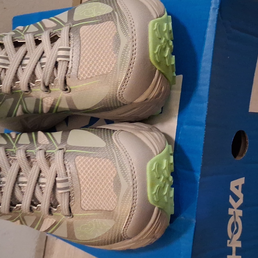 Hoka One Mafate Speed  Light Gray and Mint Running Shoes - Picture 3 of 6